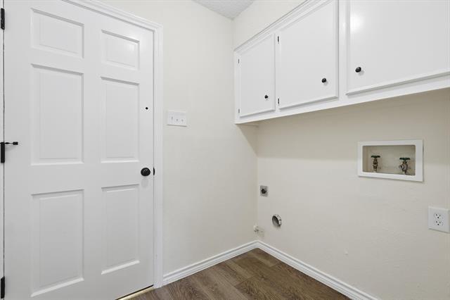 Building Photo - 2145 Willow Pl