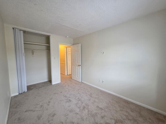 Building Photo - Chelsea