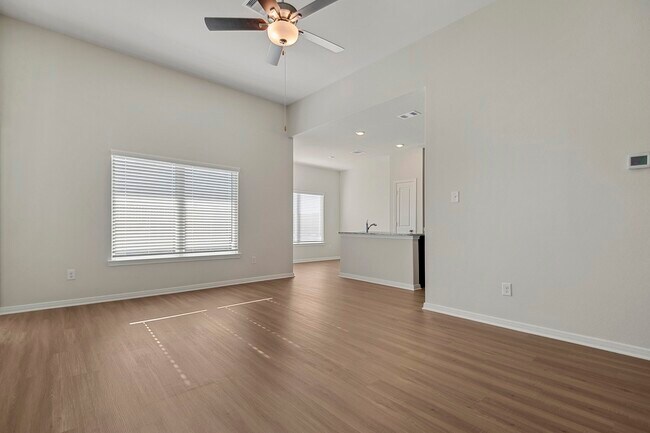 Building Photo - 417 Mustang Trot Dr