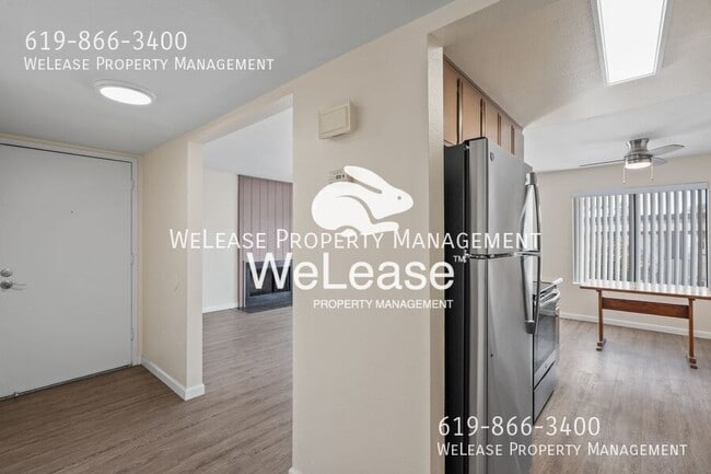 Building Photo - 450 W Vermont Ave