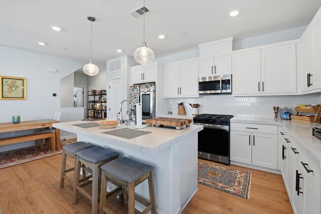 Building Photo - 2361 Acara Cir