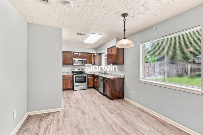 Building Photo - 6406 Summer Ridge Dr