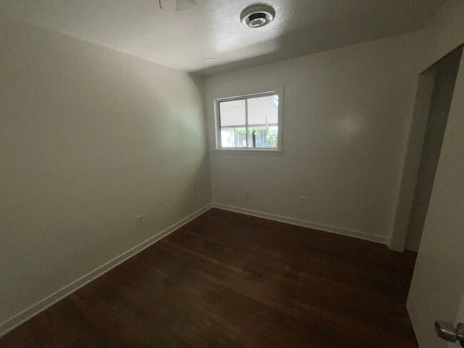Building Photo - 3612 Sykes Park Dr