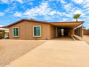 Building Photo - 9317 E Cactus Ln S