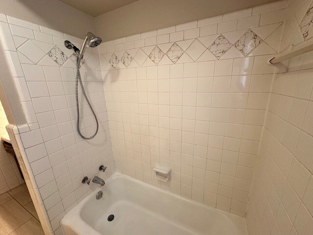 Building Photo - 1000 S Howard Ave