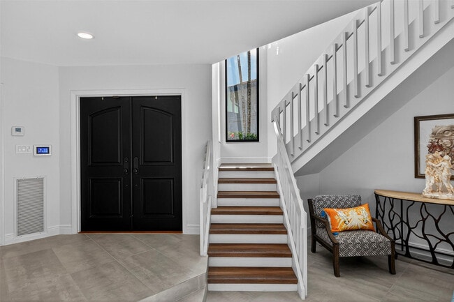 Building Photo - 1505 SE 11th St