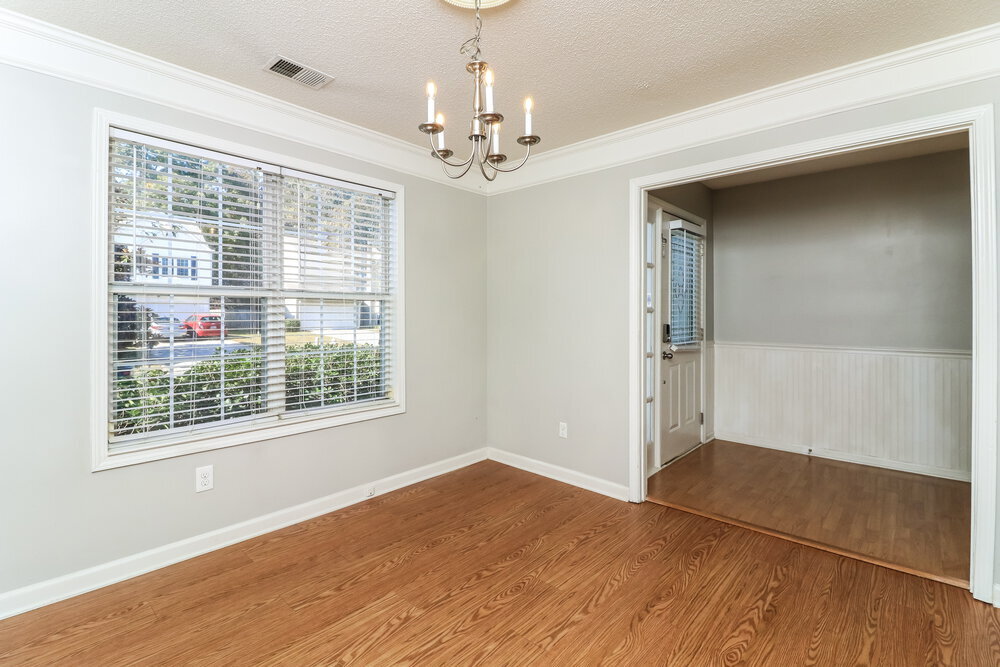 Building Photo - 3848 Sunview Dr NW