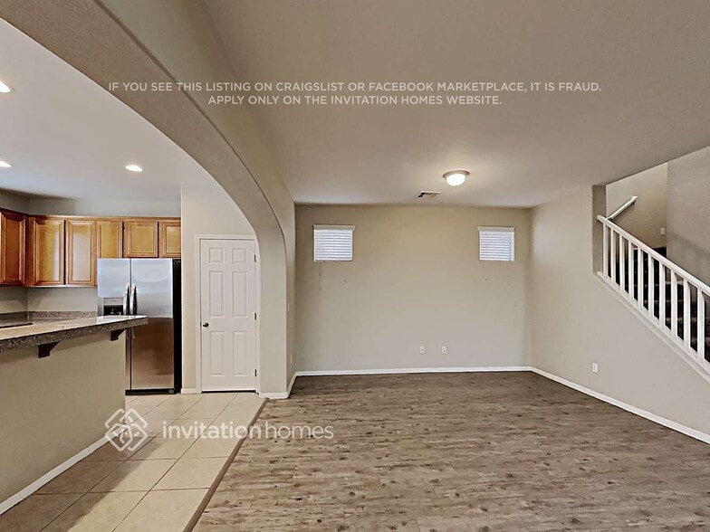 Building Photo - 10536 Bella Camrosa Dr