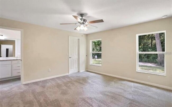 Building Photo - 2920 SE 49th Pl