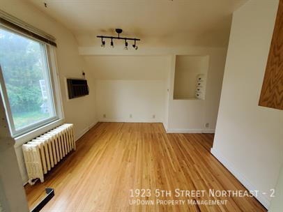 Building Photo - 1923 5th St NE