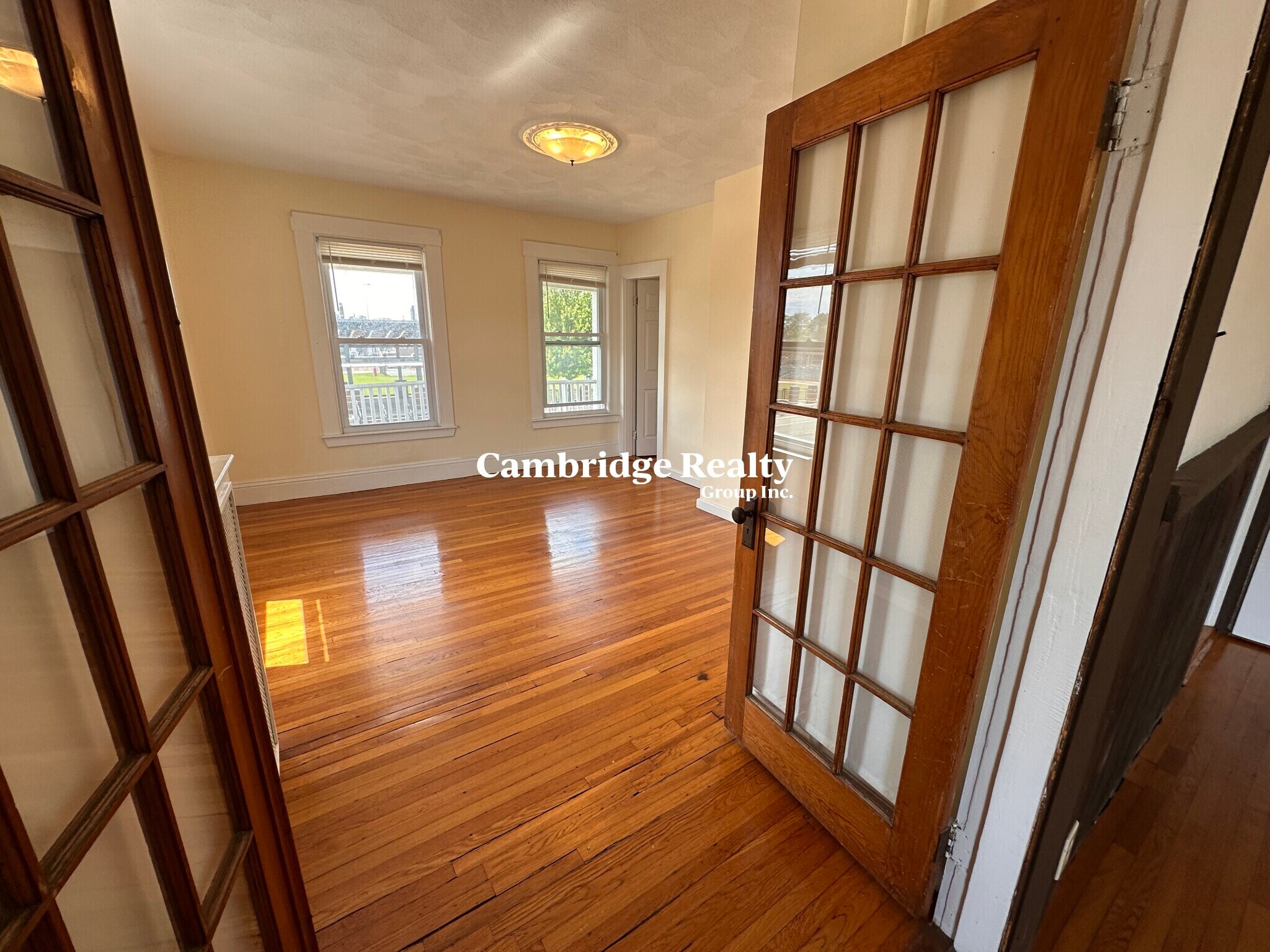 Building Photo - 549 Broadway