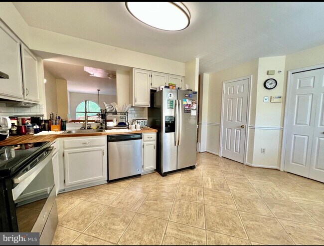 Building Photo - 9632 Hadleigh Ct