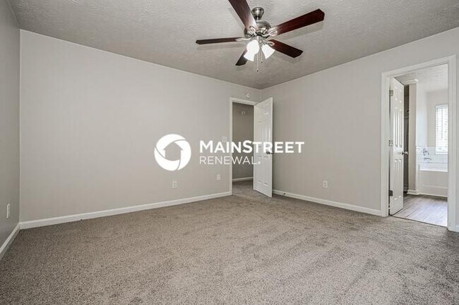 Building Photo - 4 Bedroom Pet-Friendly Home in DECATUR, GA with Main Street Renewal