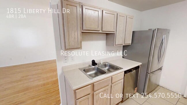 Building Photo - 1815 Liberty Hill Dr