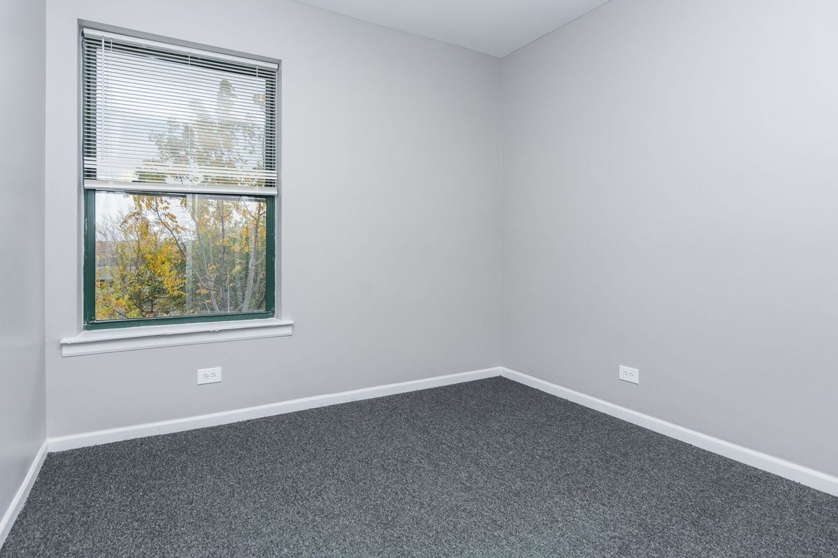 Building Photo - 6135 S Indiana Ave