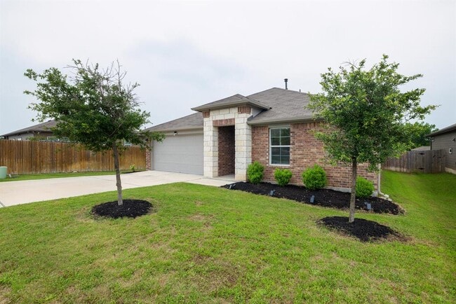 Building Photo - 13721 Cantarra Dr