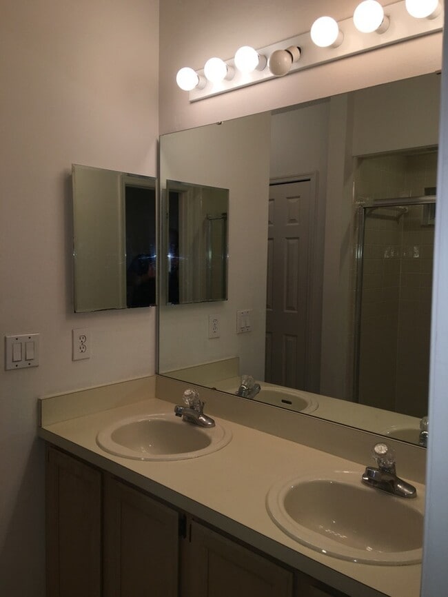 Building Photo - Raintree Park-3153 Fairfield Dr Kissimmee,...
