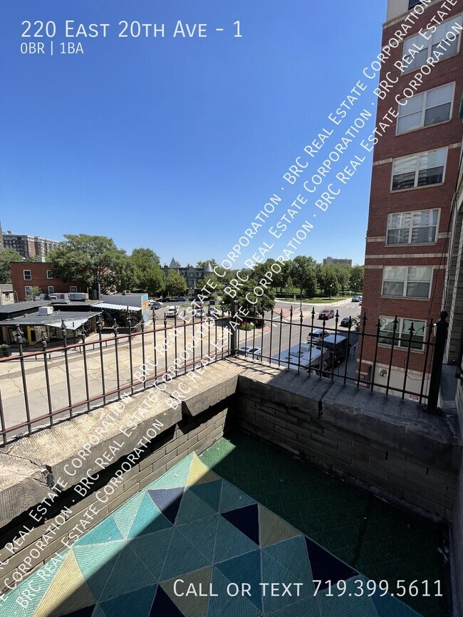 Building Photo - 220 E 20th Ave
