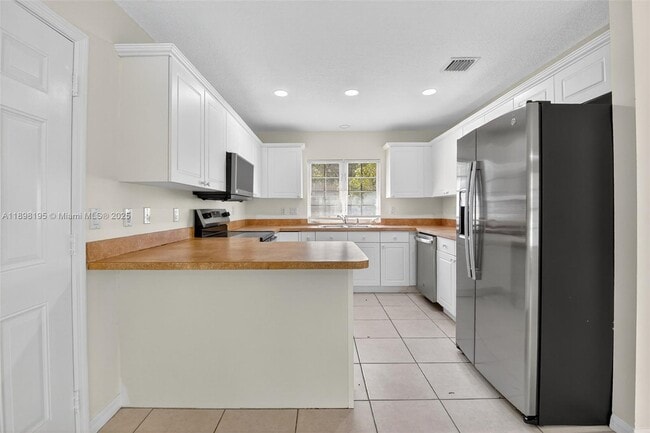 Building Photo - 3829 Dove Landing Rd