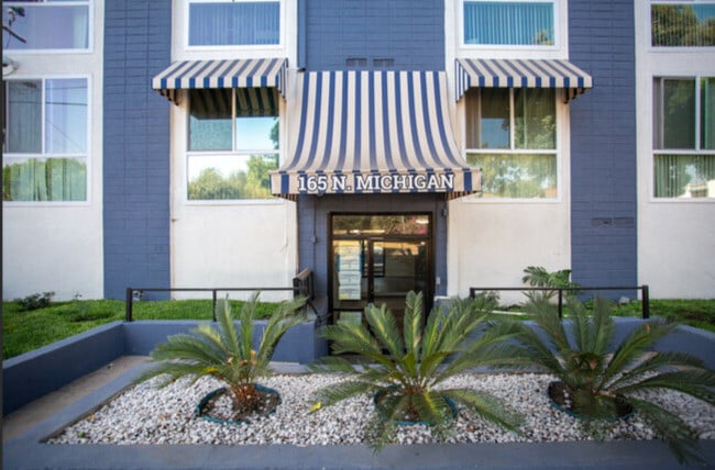 Building Photo - Michigan Apartments