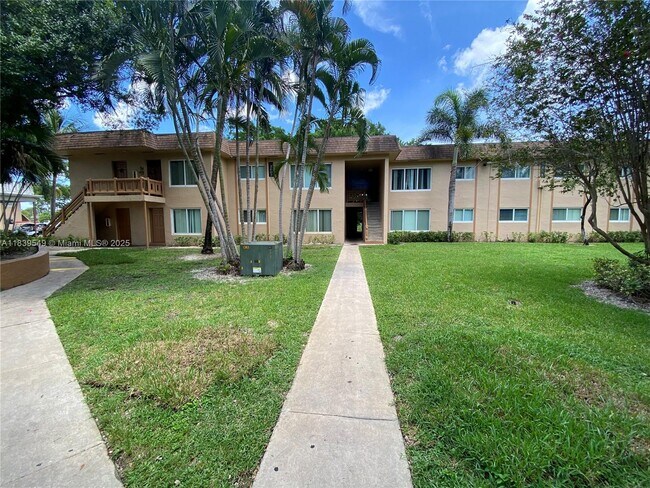Building Photo - 2607 NW 39th Terrace