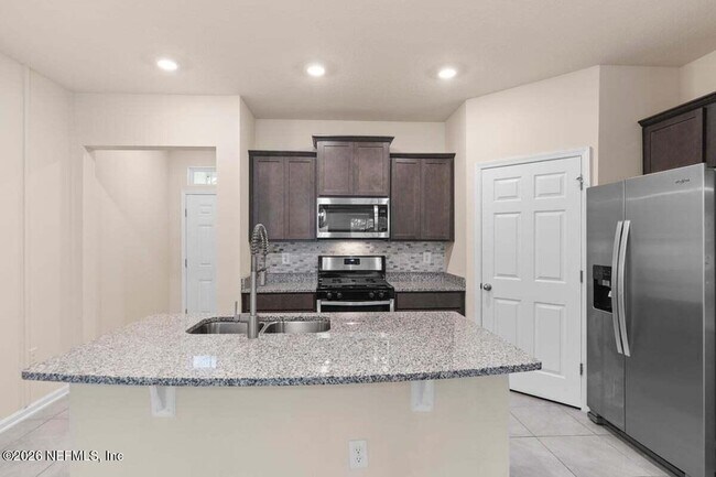 Building Photo - 49 Coastline Wy