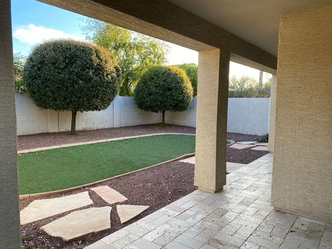 Building Photo - Charming 3 Bed w/Den in Northwest Peoria