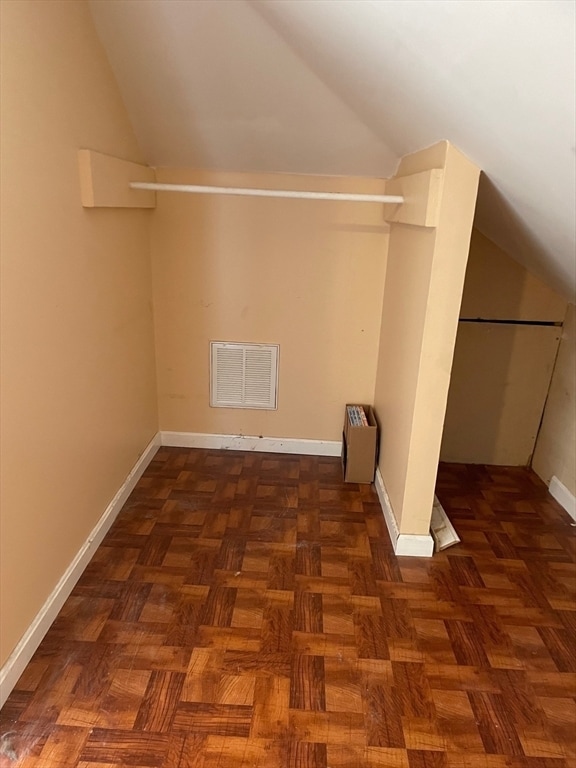 Building Photo - 257 Common St