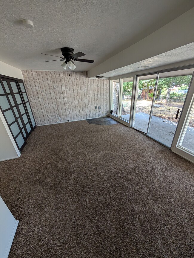 Building Photo - 504 W 100 N