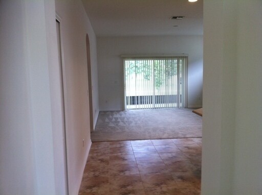 Building Photo - 3 bedroom, 2 bathroom home in Avalon Park