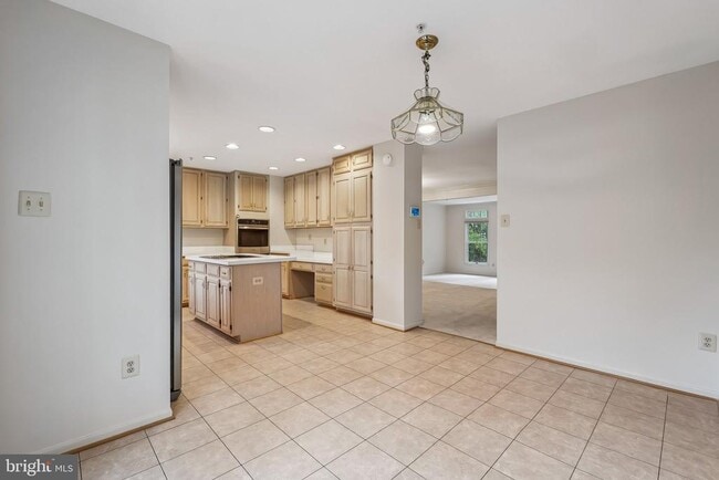 Building Photo - 15831 Glacier Ct