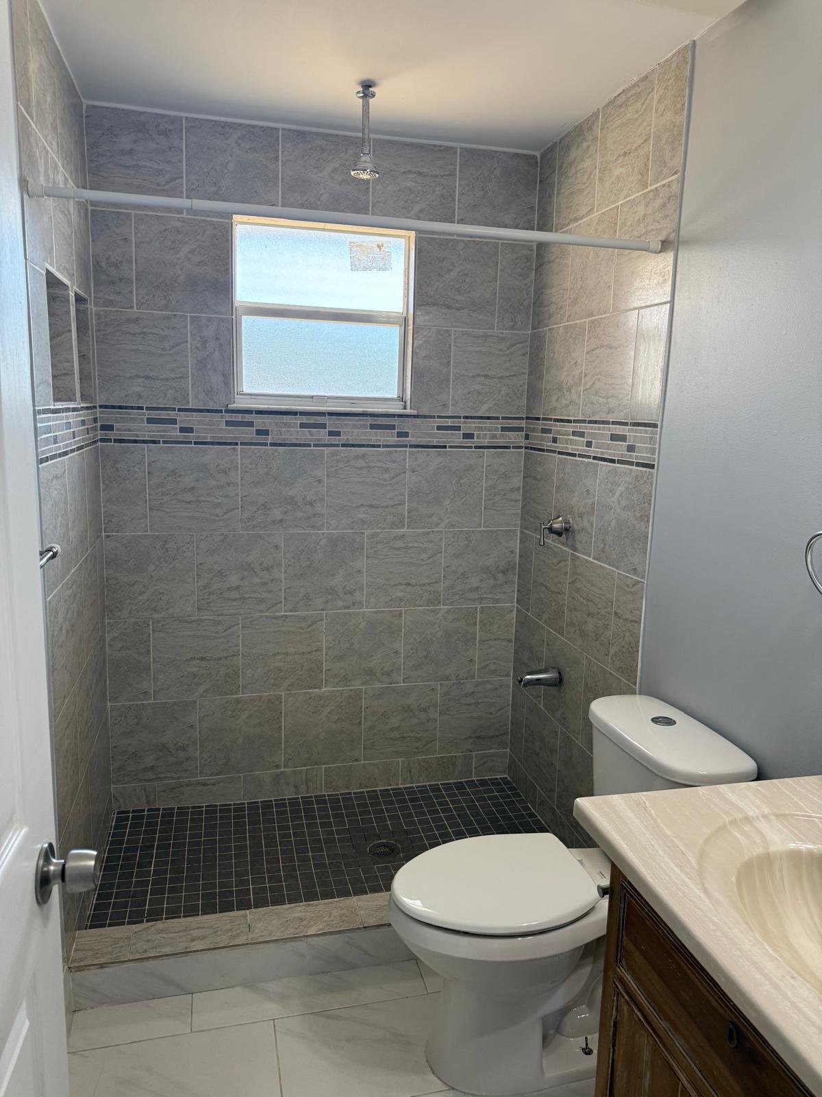 Building Photo - 107 NW Curtis St