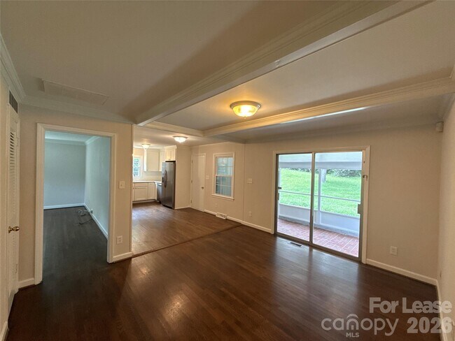 Building Photo - 4834 Fairheath Rd
