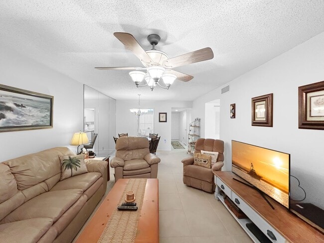 Building Photo - Fully Furnished Resort-Style Waterfront Living at Pasadena Cove - 2Bed|1Bath