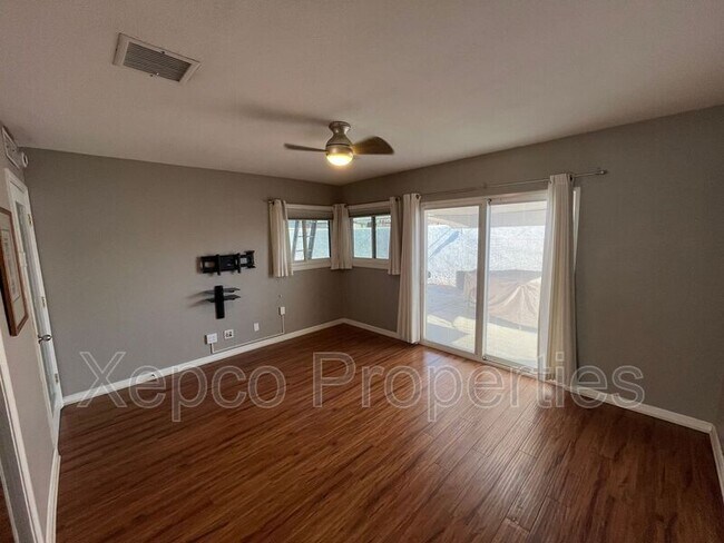 Building Photo - 4080 Cll San Antonio