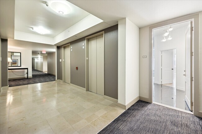 Building Photo - 3505 Sage Rd