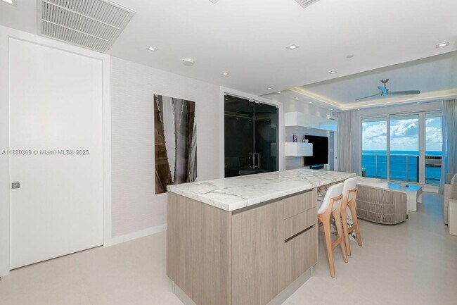Building Photo - 2301 Collins Ave