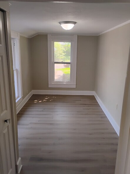 Building Photo - 504 N Newsom St