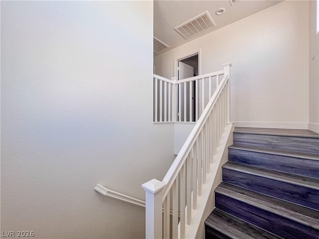 Building Photo - 8913 Kingswood Dr