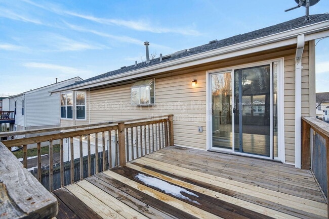 Building Photo - 4 Devondale Pl