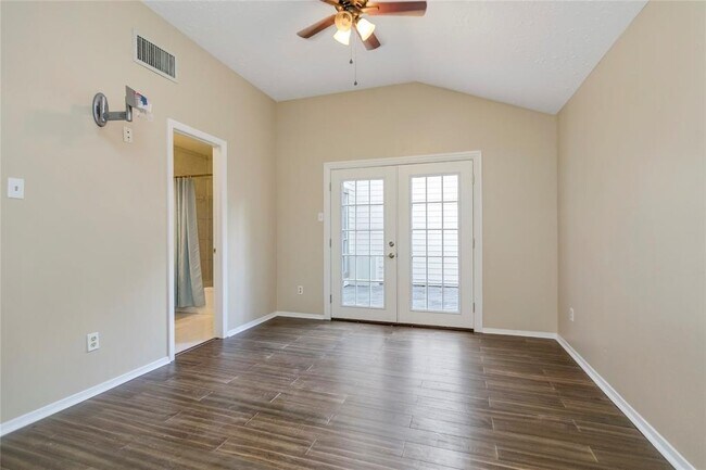Building Photo - 6903 Foxmont Ln