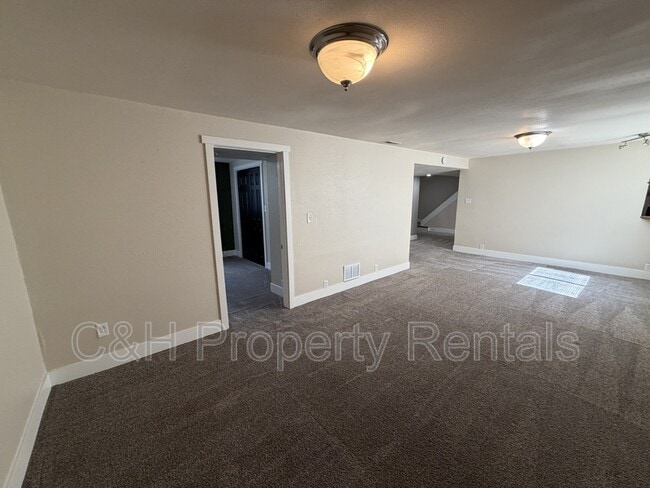 Building Photo - 1837 Wyoming Ave