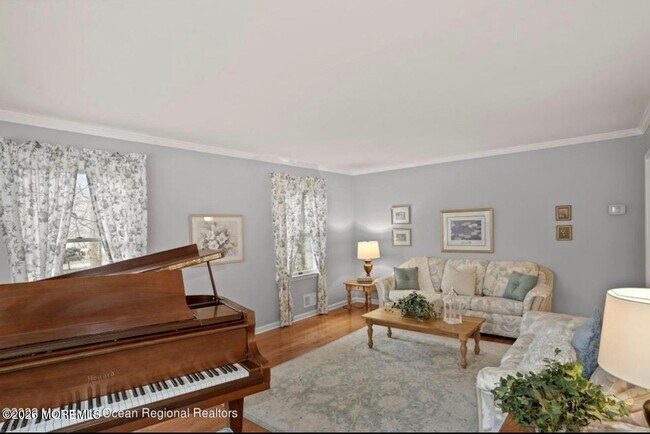 Building Photo - 5 Shepherds Way