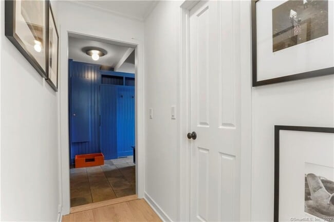 Building Photo - 4 Scofield Pl