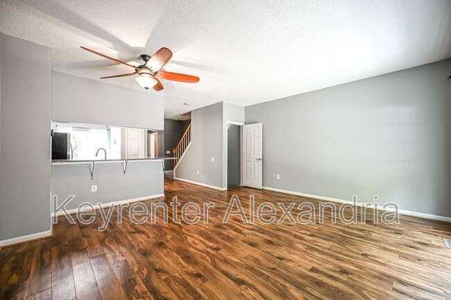 Building Photo - 7107 Tolliver St