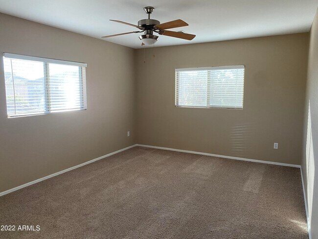 Building Photo - 3427 E Derringer Way
