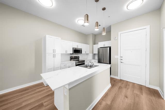 Building Photo - 3522 Main St