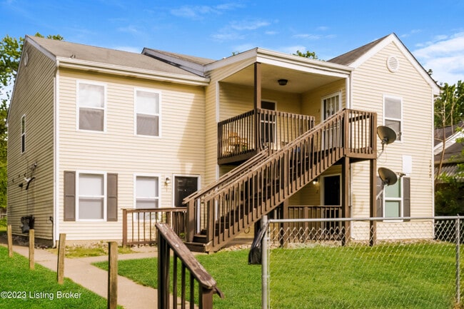 Building Photo - 1439 Beech St