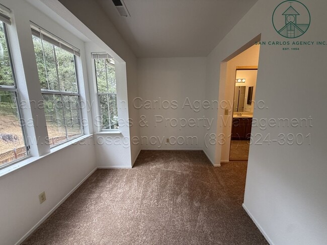 Building Photo - Refreshed Two Bedroom Pacific Grove Townhome in Gated Community