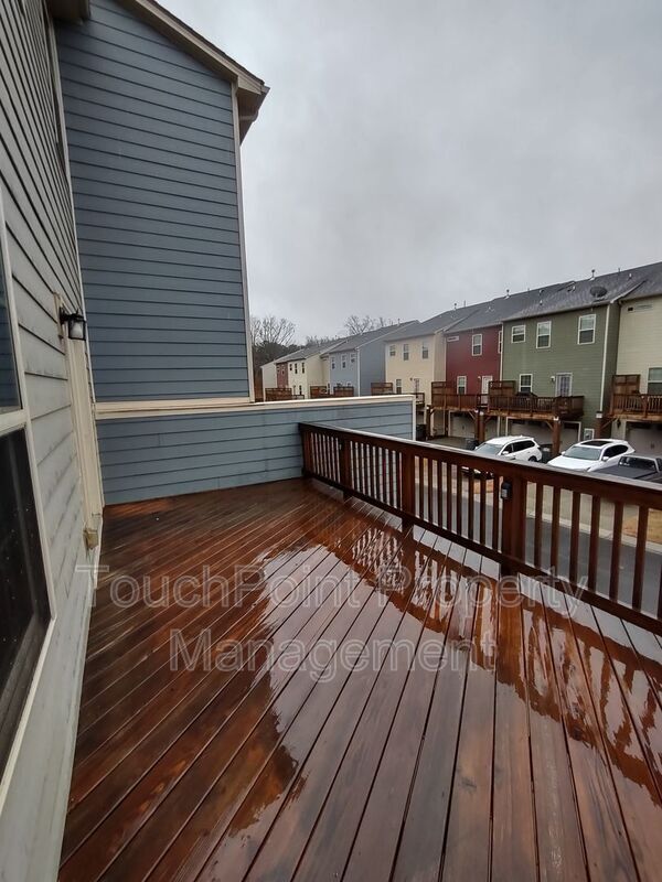 Building Photo - 4073 Zilker Park Dr